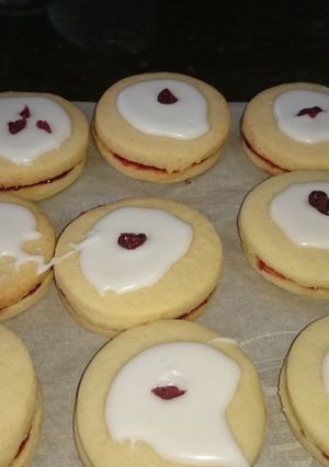 A picture of Belgian Cookies.
