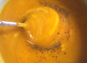 Una foto de Sopa de zanahorias al curry