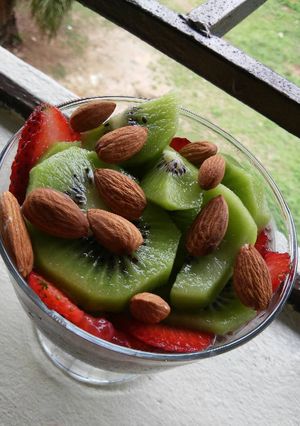 Una foto de Pudín de Chía con frutas y almendras