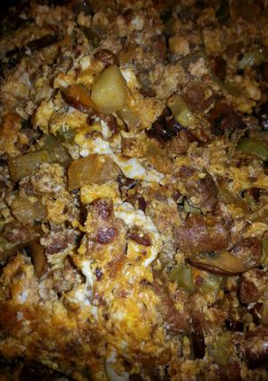 A picture of Longaneza Breakfast skillet.