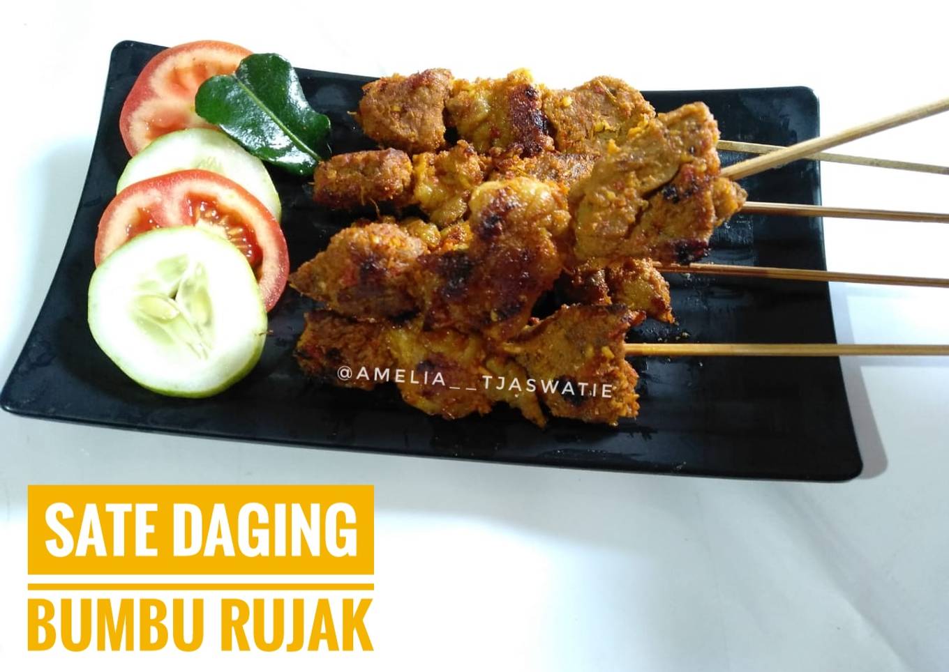15. Sate Daging Bumbu Rujak