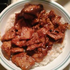 A picture of Sweet fried pork chops.