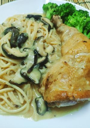 รูปของ สปาเกตตี้ซุปครีมไก่