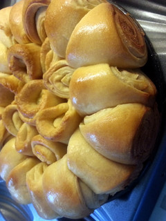 A picture of *Happy Bread*.