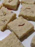 Sooji ki burfi