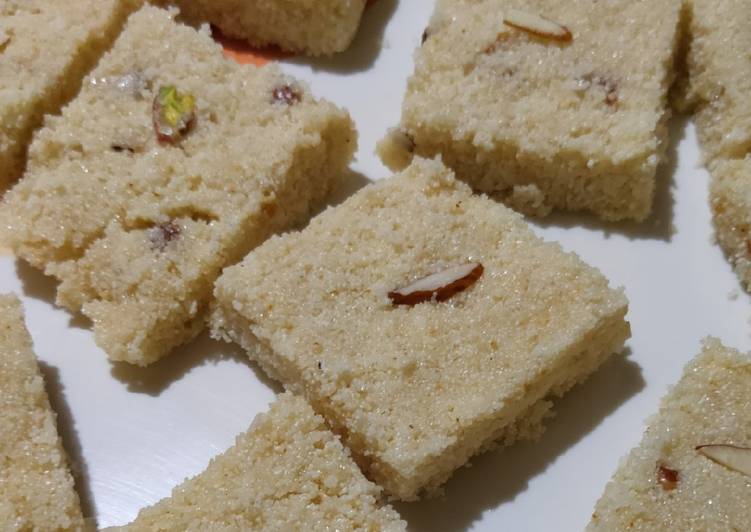 Sooji ki burfi