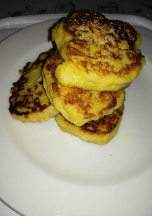A picture of Vegan heritage mielie meal fritters.