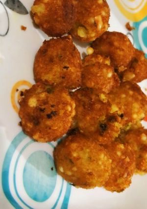 A picture of Sabudana Vada.