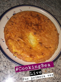 Una foto de Tortilla de papa y cebolla