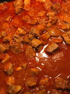 Sertéspörkölt recept fotója