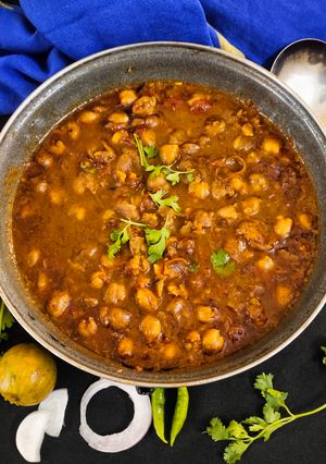 A picture of Chole Masala.