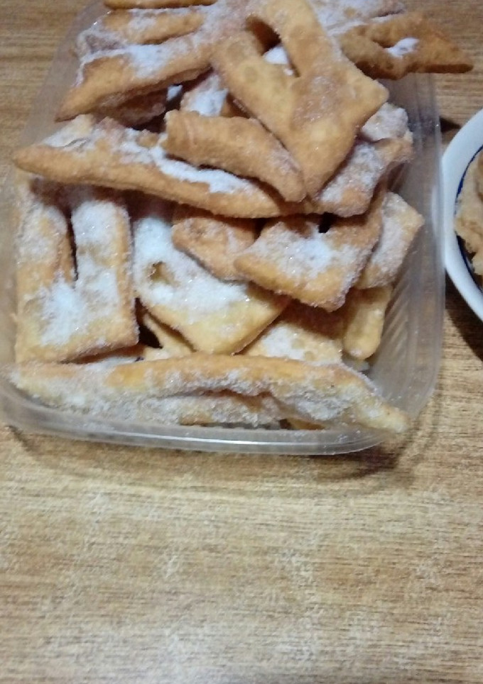 Una foto de Tortas fritas del 25 de mayo 2019