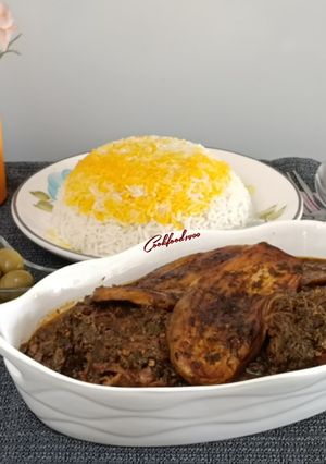 عکسی از دستور مرغ قرمه