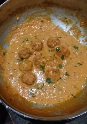 A picture of Aloo kofta.