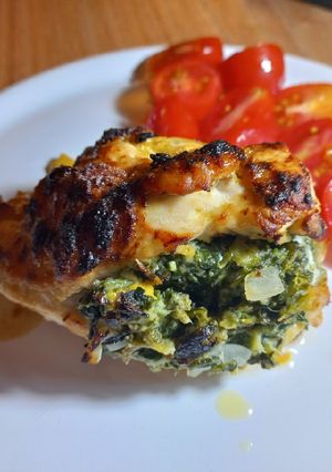 Una foto de Pechuga de pollo rellena