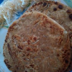A picture of Mooli pratha.
