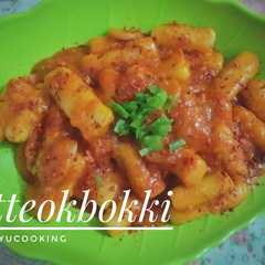 A picture of Tteokbokki (Kue beras pedas Korea).