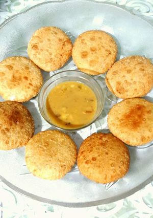 A picture of Moong Dal Kachauri.