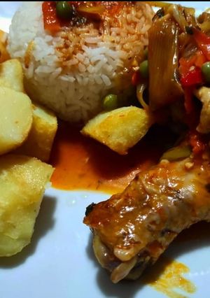 Una foto de Pollo arvejado