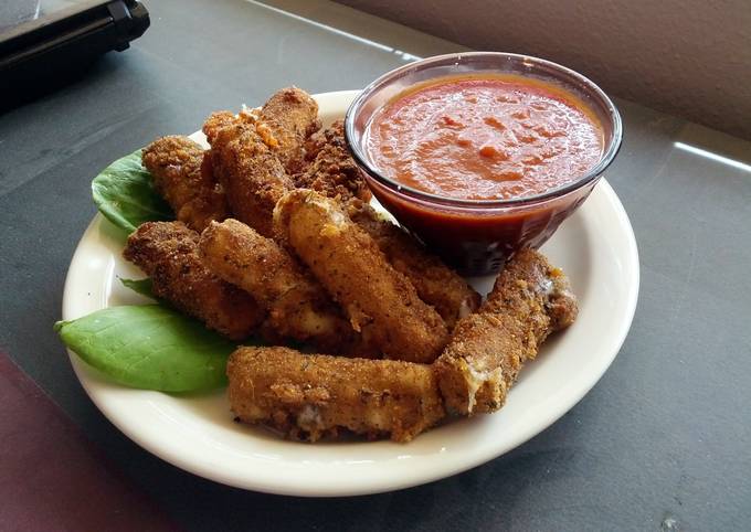 Fresh fried mozzarella sticks