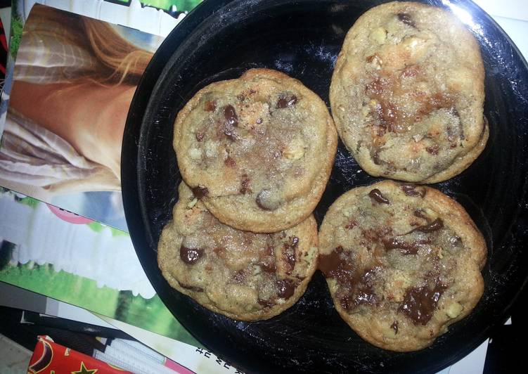 Step-by-Step Guide to Prepare Speedy Soft and Chewy Chocolate Chip Cookies