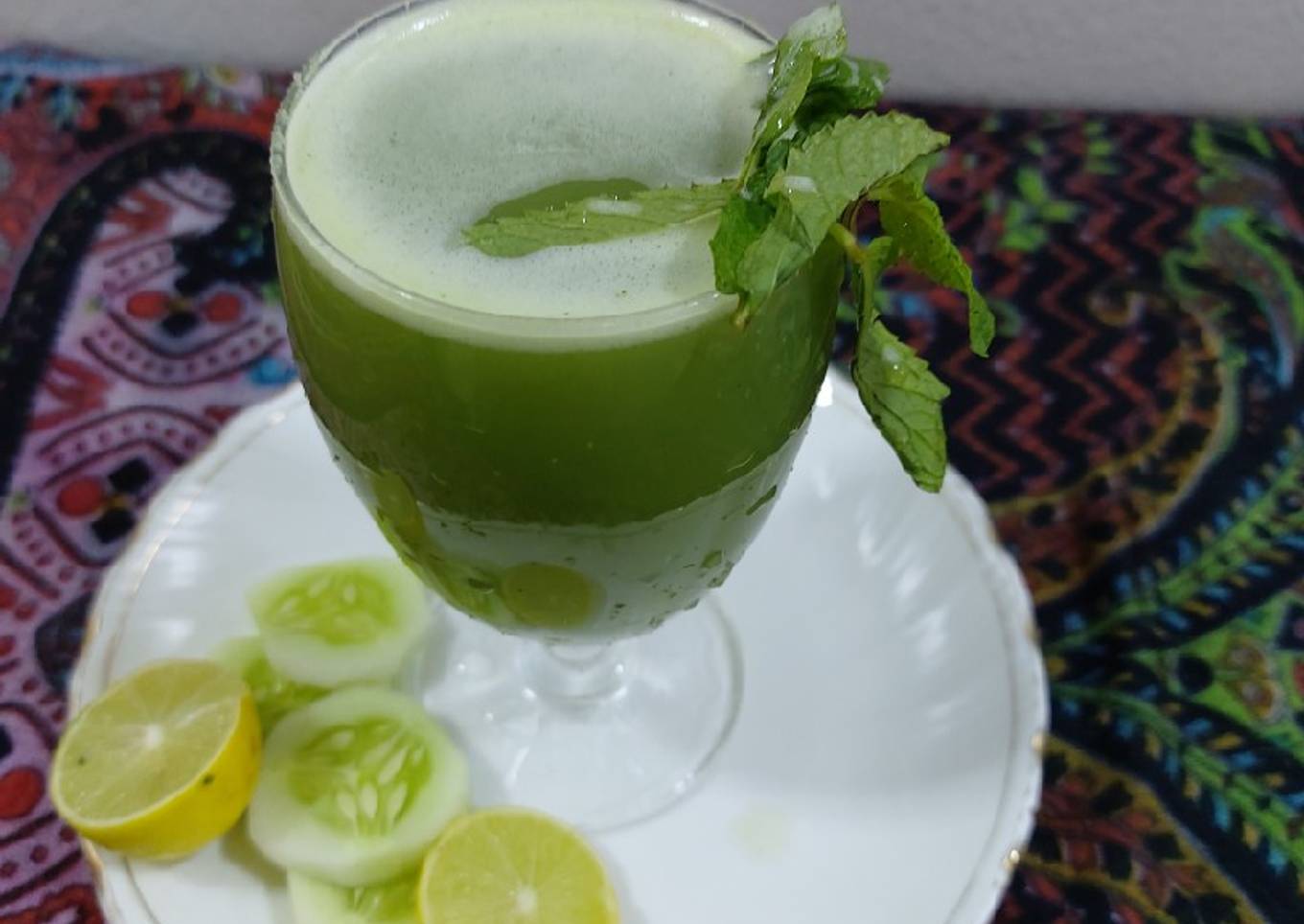 Refreshing Cucumber and mint lemonade