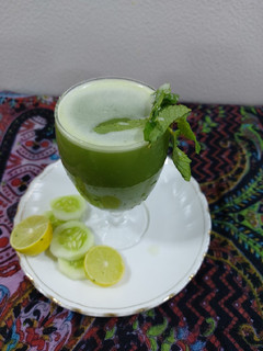 A picture of Refreshing Cucumber and mint lemonade.