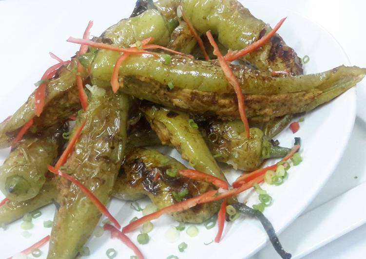 Recipe of Award-winning Kanya&#39;s Green Chili on The Grills