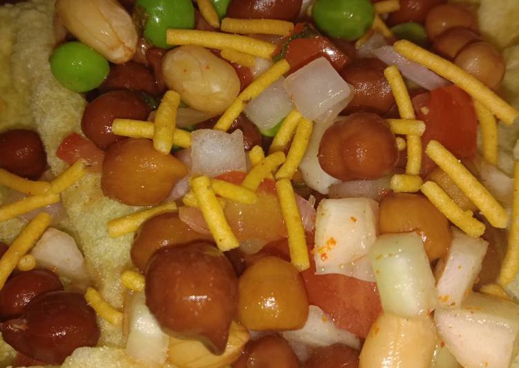 Step-by-Step Guide to Prepare Awsome Papad chaat Cooking Basics for Newbies