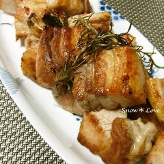 A picture of Crispy Sautéed Pork Belly.