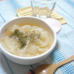 A picture of Detox Diet Onion Soup.