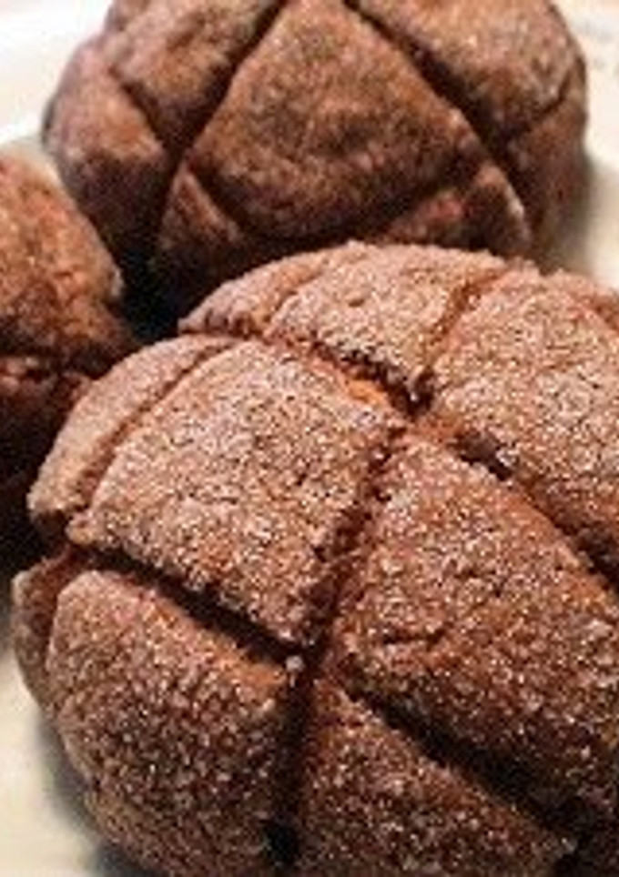 A picture of Cocoa Melon Bread.