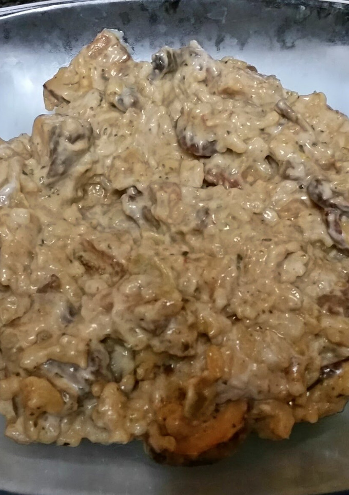 A picture of What do I have beef stroganoff style.