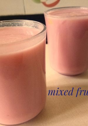 A picture of Mixed fruit lassi.