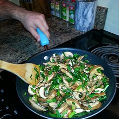 A picture of Asian Sausage & Mushrooms.