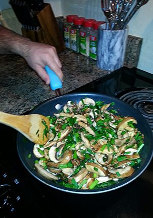 A picture of Asian Sausage & Mushrooms.