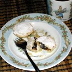 A picture of Mince Pie.