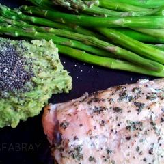 A picture of Lemon Cilantro Salmon w/ Avocado spread:.