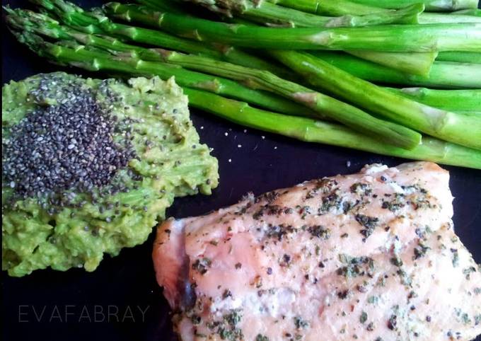 Lemon Cilantro Salmon w/ Avocado spread: