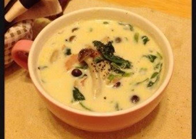 Steps to Make Quick Rich Soy Milk Soup for Beautiful Skin