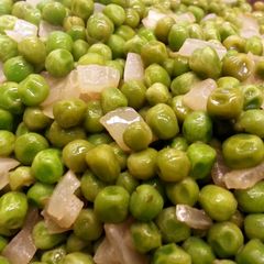 A picture of Balsamic Peas.