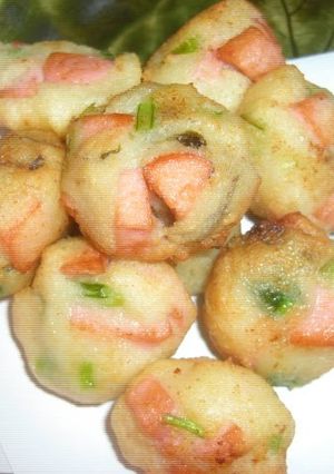 A picture of Deep-Fried Fish Sausage & Okara Balls.