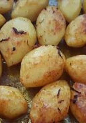 Une photo de Pomme de terre grillée
