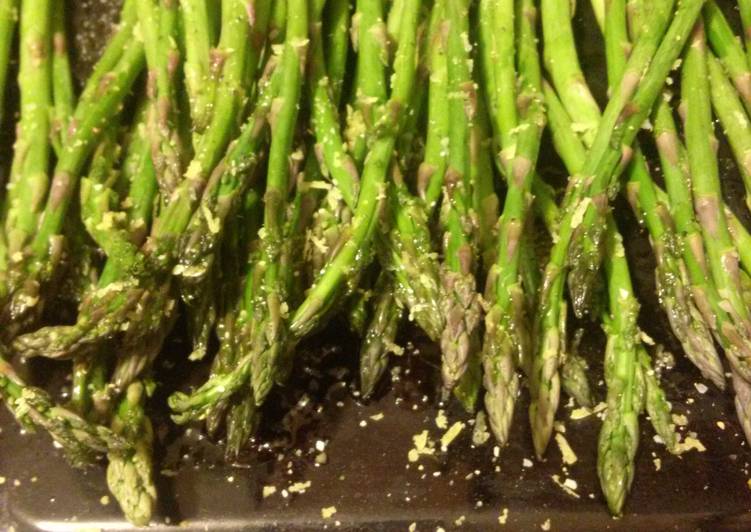 Simple Way to Prepare Any-night-of-the-week Lemon Zest Asparagus