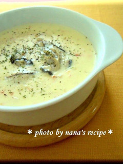 A picture of Oyster Clam Chowder.
