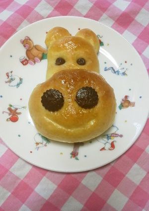 A picture of Hippo Bread Roll.
