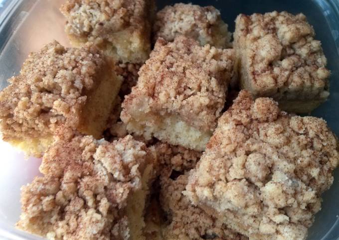 Best Coffee Cake (with Extra Crumb) - Sally's Baking Addiction