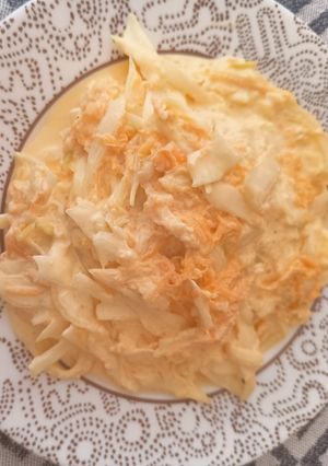 Una foto de Coleslaw