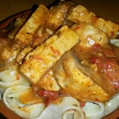 A picture of Sig's Tofu and Mushroom Pasta.