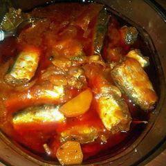 A picture of homemade tomato sauce sardines.